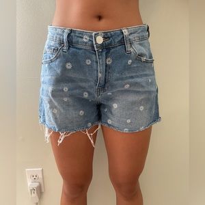 Daisy flower mid rise jean shorts